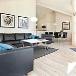 5 Star Holiday Home In Grossenbrode *